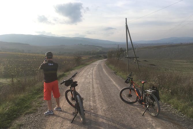 Brunello E-Bike Tour - Riding past Castelnuovo dell’Abate: quick hilltop charm from the saddle