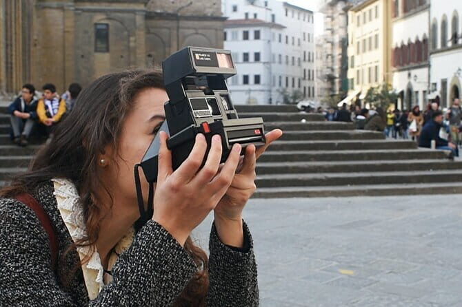 Capture Florence on Polaroids: Vintage Photo Tour - Gelato at Piazza della Passera: build a break into the shooting plan