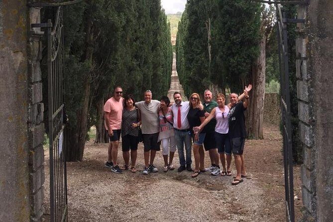Cellar Tour & Wine Tasting - Cellar and vineyard time: what you’ll learn on the spot
