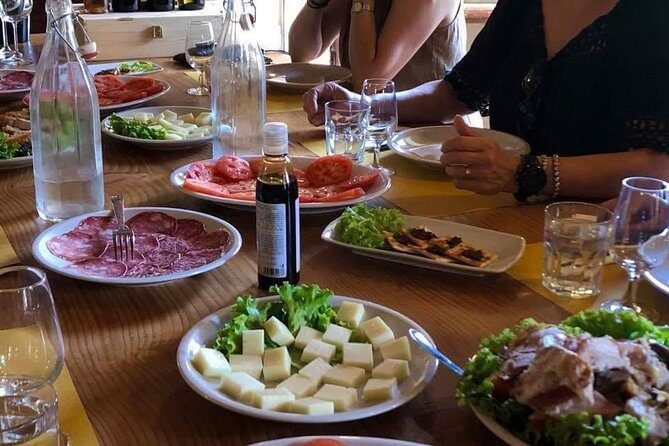Cellar Tour & Wine Tasting - The wine tasting: Tuscan varieties, guided pairing, and generous pours