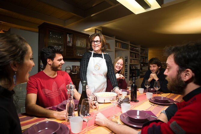 Cesarine: Dining & Cooking Demo at Local's Home in Bologna - Entering Someone’s Home Kitchen: Group Size, Neighborhood Feel, and Safety Steps