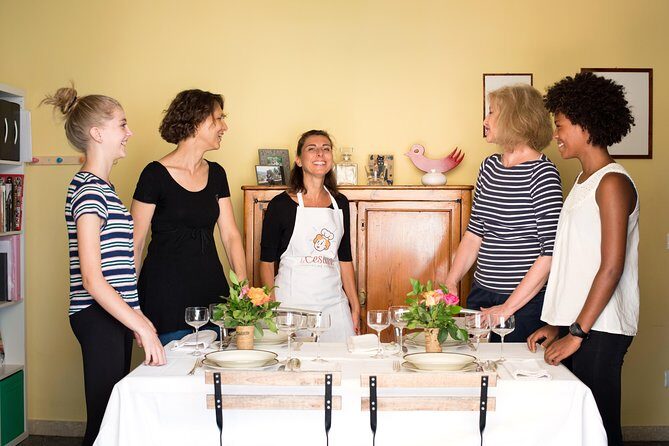 Cesarine: Home Cooking Class & Meal with a Local in Siena - Meeting in Siena and the Short Trip to the Countryside