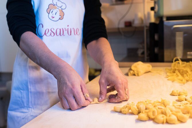Cesarine: Market Tour & Cooking Class at Local's Home in Bologna - Your 4.5-hour rhythm: how the day typically flows