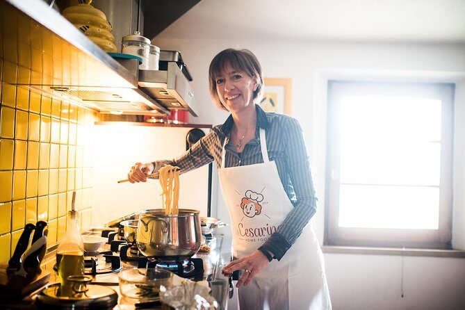 Cesarine: Market Tour & Cooking Class at Local's Home in Lucca - Choosing a Morning or Afternoon Class That Fits Your Day