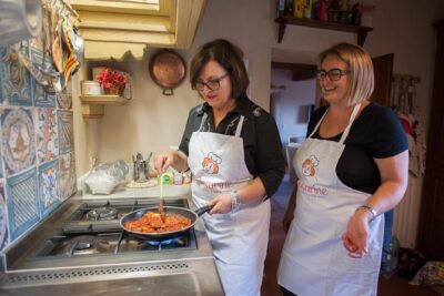 Cesarine: Market Tour & Cooking Class at Local's Home in Siena - Market Tour in Siena: What You Actually Shop For