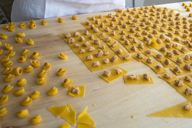 Cesarine: Small group Tortellini Class at Local's Home in Bologna - Who Should Book This Tortellini Class (and Who Might Not)