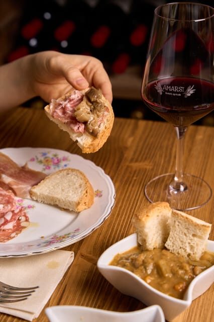 Chianni: wine and oil tasting with lunch or dinner - Key Points You Should Care About