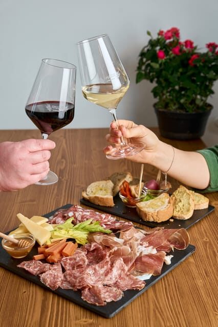 Chianni: wine and oil tasting with lunch or dinner - When This Works Best (and When to Skip It)