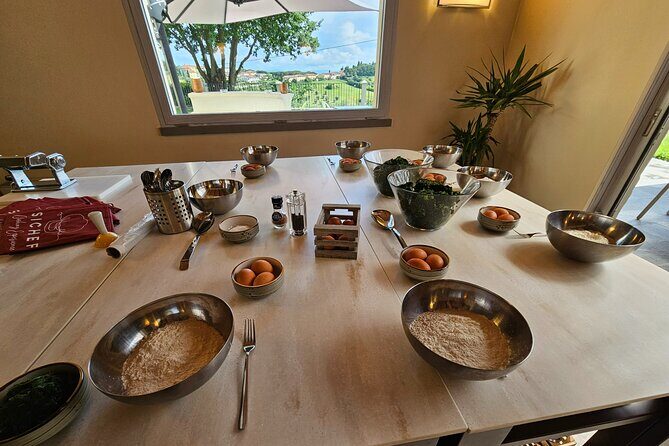 Chianti -Fresh Pasta Making Class and Sauces with Lunch or Dinner - Getting there from Florence: the Chianti setting changes everything
