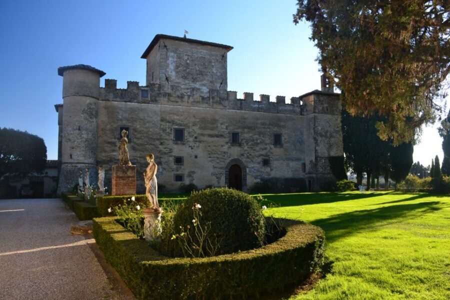 Chianti Rufina: Wine Tour in Castle & Historical Villa - Meeting at Piazza Cavalleggeri and the minivan rhythm