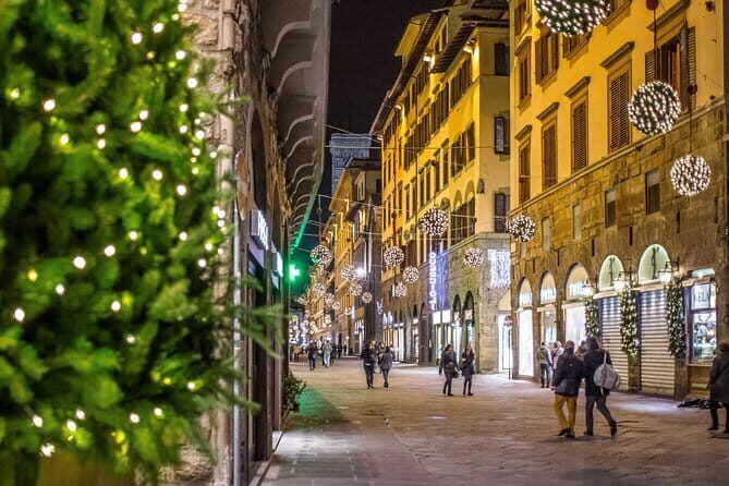 Christmas Lights Private Photo Tour in Florence - Meet Eva: Professional Photo Coaching, Not Just a Walk