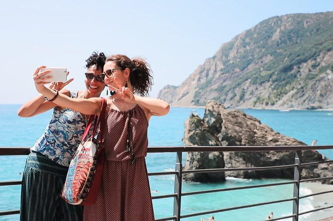 Cinque Terre Day Trip from Florence: Guided Round-Trip Bus - La Spezia Return: Follow Instructions or Pay for It with Stress