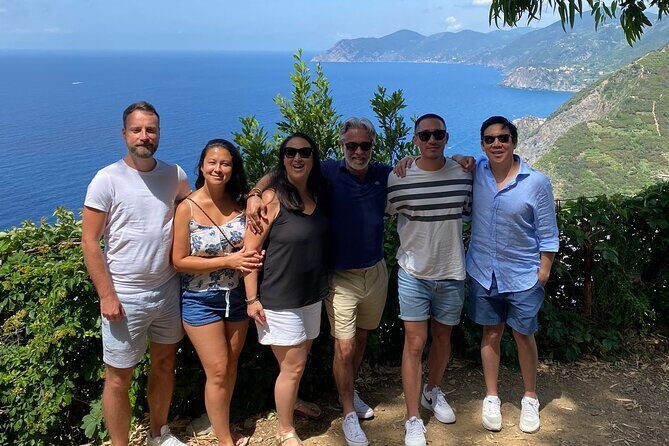 Cinque Terre PrivateTour by van from Lucca, Pisa or LaSpezia Port - The 9:00 start and a 6-hour window (with transport included)