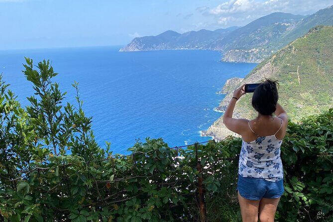 Cinque Terre PrivateTour by van from Lucca, Pisa or LaSpezia Port - Price and value: $718.94 per group up to 8