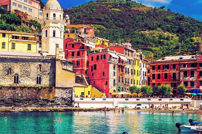 Cinque Terre Vibes with Postcard Perfection and Lunch Treats - Vernazza by Boat or Train: Views Plus a Proper Lunch