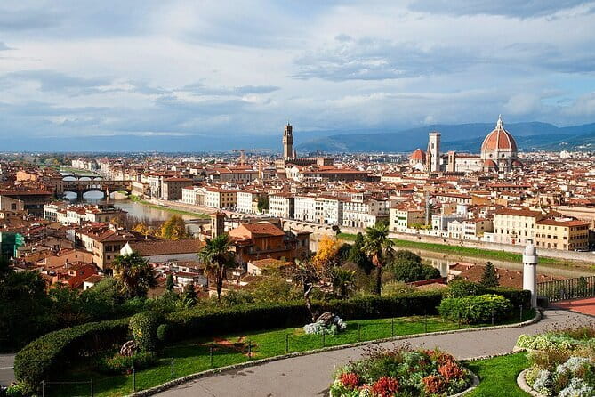 City Sightseeing Florence Hop-On Hop-Off Bus Tour - How to time your hops: avoiding long waits and crowded seats