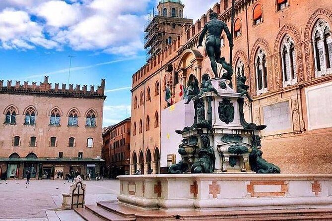 Classic Private Walking Tour Bologna - Basilica di San Petronio: The Dress Code Stop That Matters