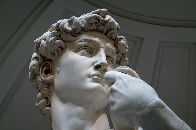 Combo Privado : Accademia, paseo por la ciudad y Galeria Uffizi - Accademia First: Michelangelo’s David and the Prisoners (and why they hit hard)