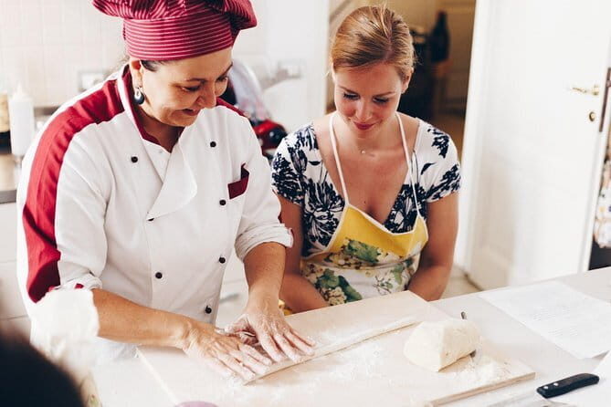 Cooking class and home made pasta in Florence with LA VIVANDIERA! - A 5:00 pm private pasta class with LA VIVANDIERA