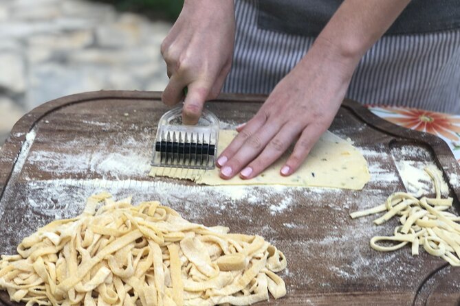 Cooking Class in a historical Palace in Siena Provence - Key points that make this class worth your morning