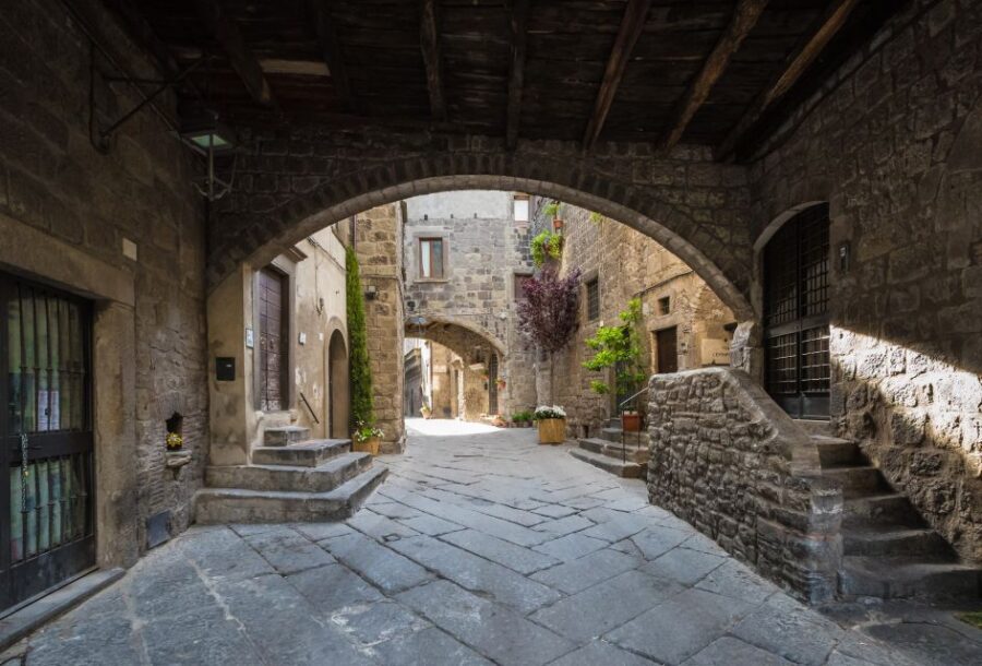 Cortona: 3-Hour Private Walking Tour - Under the Tuscan Sun Context: How the Fiction Connects to Reality