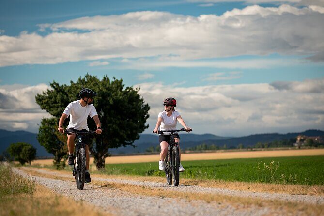 Cortona - eBike tour and wine tasting in the Val di Chiana [+40€] - Meeting in Cortona: the 9:30am start and your first bike checks