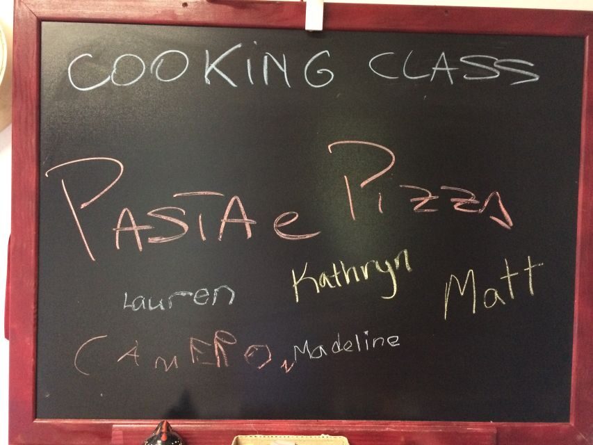 Cortona: Pasta and Pizza Cooking Class - Fresh Pasta: Ravioli or Tagliatelle with Tuscan sauce sense