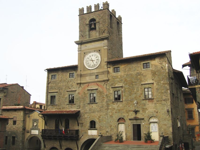 Cortona: Private 2-hour Guided Tour - Meeting at Piazza Garibaldi and getting your bearings