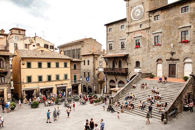 Cortona private walking Tour - Piazza Signorelli and Palazzo Casali: Cortona’s Civic Center and Cultural Clues