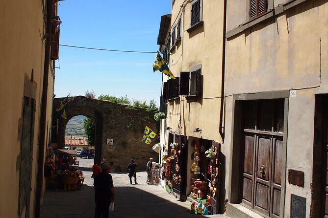 Cortona Private walking Tour under the Tuscan sun - Key highlights you’ll actually notice