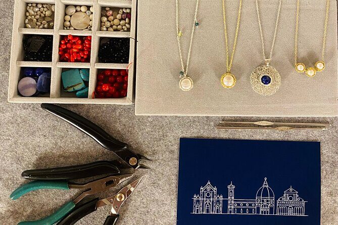 Create your own Jewellery in Florence - The generations-old wire-and-gem technique in plain steps