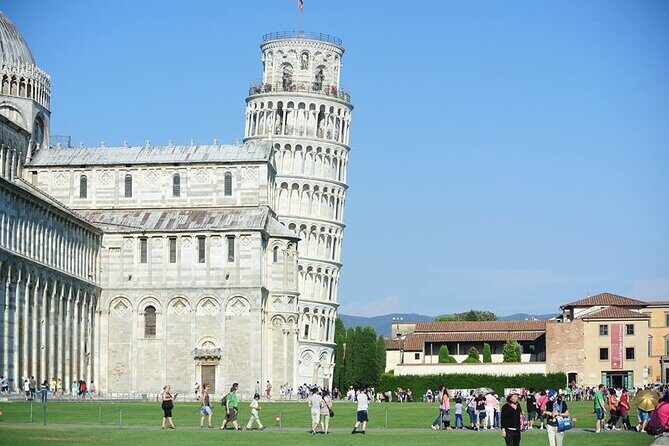 Cycling Pisa highlights & hidden treasures - half day tour - Cycling Pisa Beyond the Leaning Tower
