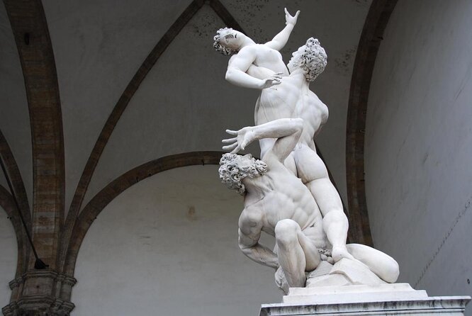 Dan Brown’s INFERNO Walk with a Local - Starting at Fontana del Porcellino: The Boar-Snout Tradition