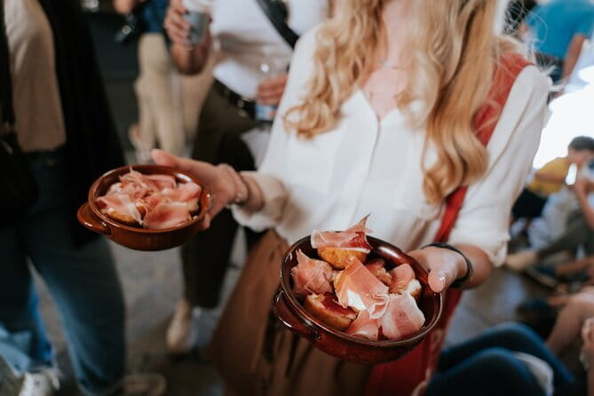 Devour Florence Food Tour with Sant'Ambrogio Market Visit - Enoteca Alla Sosta Dei Papi: wine tastings with actual plates