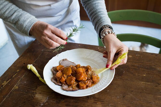 Dine & Enjoy a Cooking Demo at Local's Home in Pisa - Price and Value: Does $117.95 Make Sense?