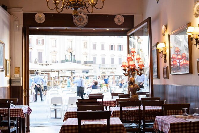 Dinner and Concert with "Three Tenors": A Real Italian Experience - Dinner in Piazza Signoria, then music in a historic church