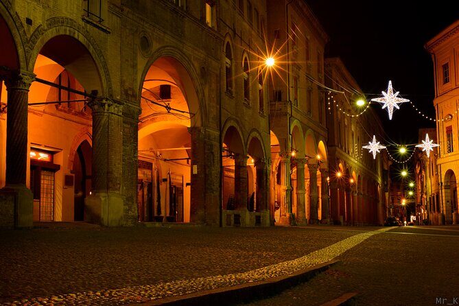 Discover Bologna an amazing city - Why a private 3-hour Bologna walk beats doing it solo