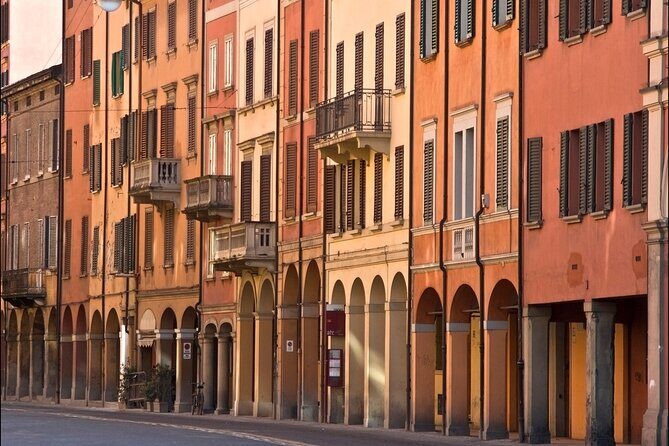 Discover Bologna an amazing city - Seven Churches of Santo Stefano and the portico links of Strada Maggiore