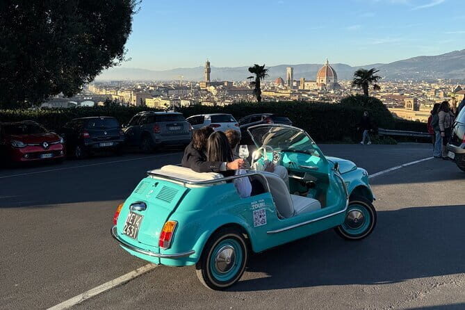Discover Florence city center on e-cabriot fiat 500 - Key highlights worth planning for