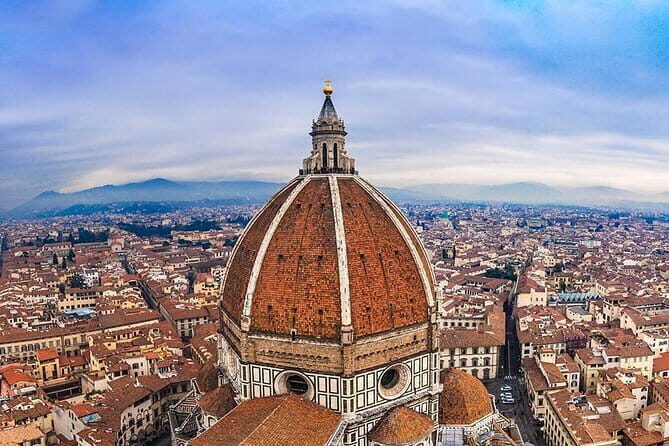 Discover Florence: Uffizi and Accademia Gallery small-group tour - Piazza della Signoria and Centro Storico: getting your bearings fast