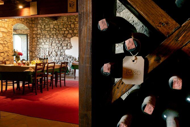 Discover Montalcino through its best productions: Brunello & Saffron!! - Montalcino in a max-4 group: 3.5 hours of wine plus saffron
