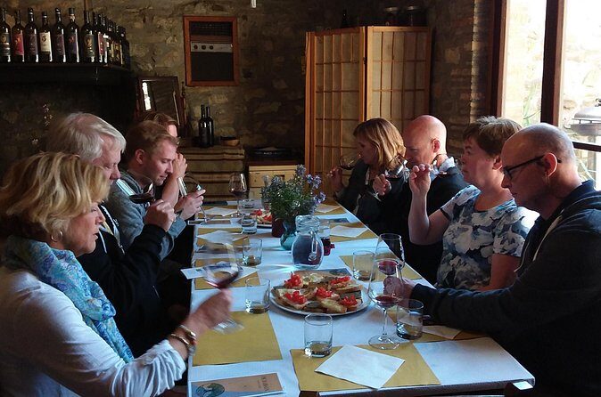 Discover Montalcino through its best productions: Brunello & Saffron!! - How to taste smart (without turning the day into a blur)