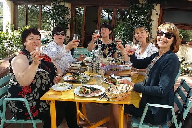 Discover Organic and Biodynamic Chianti Small Wineries - Greve in Chianti: the square, the buzz, and the Falorni butchery