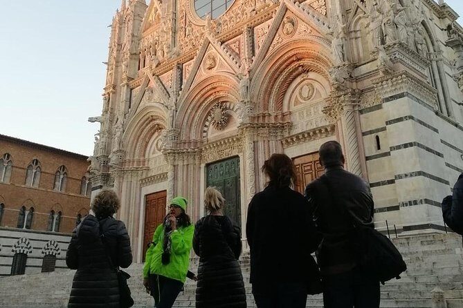 Discover Siena: Guided Walking Tour and Cathedral Visit - Santa Maria della Scala: the museum stop and the Duomo payoff
