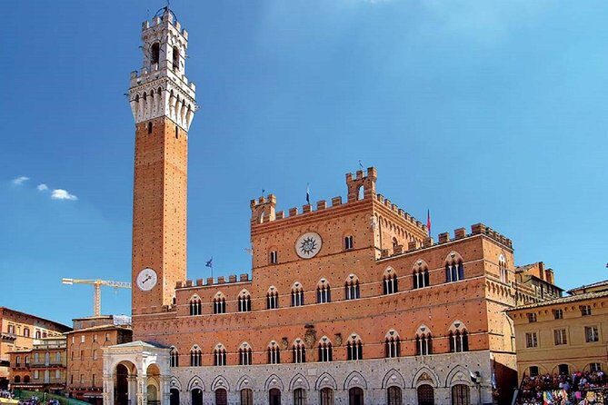 Discover Siena: Guided Walking Tour and Cathedral Visit - Group size, hearing the guide, and the language issue to watch