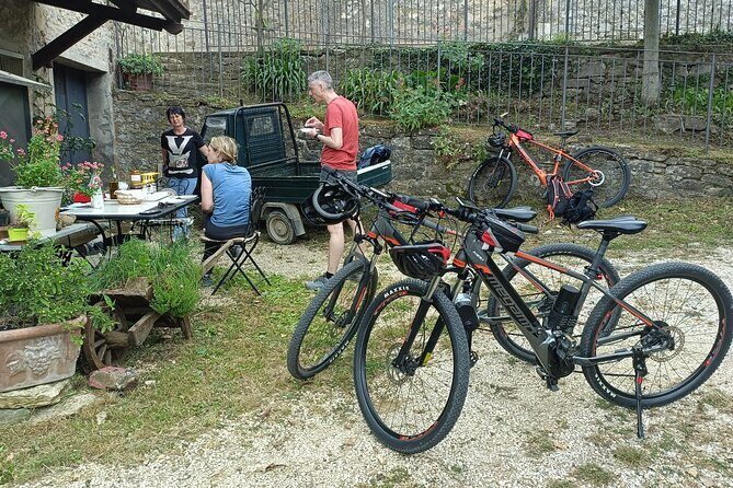 E-Bike Tour fortresses and mountains near the Free Baths of Saturnia - Who This Tour Suits (and Who Should Skip It)