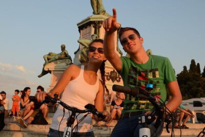 Electric Bike Night Tour of Florence with amazing view from Michelangelo Square - Stop 1: Piazzale Michelangelo for the Arno-city-lights view