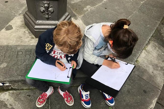 Enjoy Florence as a Family-friendly Experience - Ponte Vecchio: the oldest bridge walk and the sunset view payoff