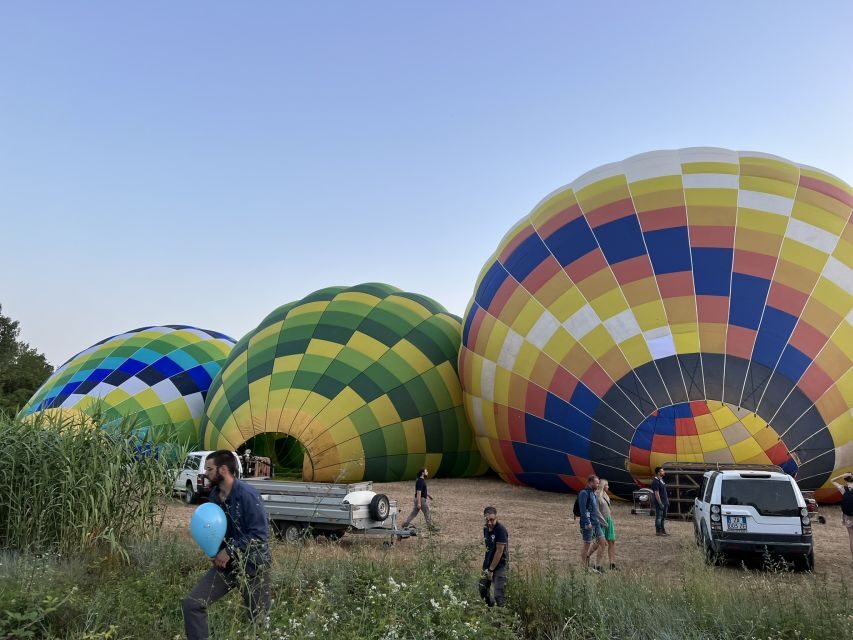 Exclusive Private Balloon Tour for 2 in Tuscany - Before takeoff: balloon inflation and the safety briefing