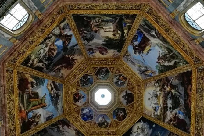 Florence: 1.5 hour Medici Chapels monolingual small-group guided tour - Meet at Cappelle Medicee and get moving quickly